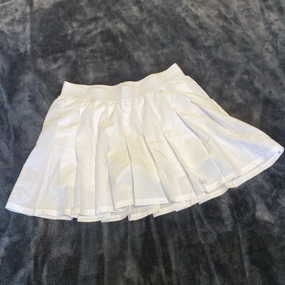 🌼 NWT Alo Yoga White Varsity Tennis Skirt